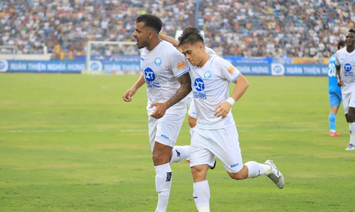 Nam Định vô địch V-League 2024/25
