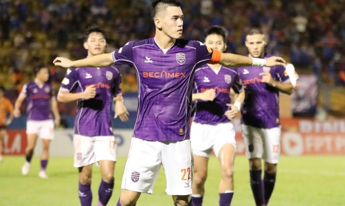 Tiến Linh xuất sắc giành đồng Vua phá lưới V-League 2024/25