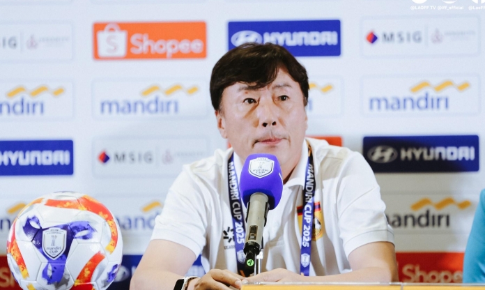 Thua 0-3, HLV U23 Lào thốt lên: 'U23 Việt Nam quá mạnh'