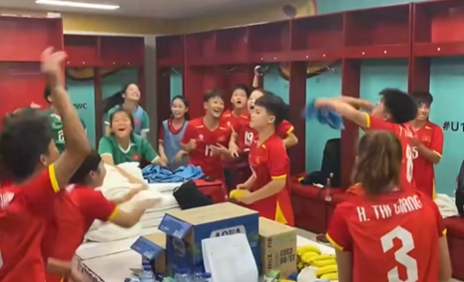 Video: Khoảnh khắc ăn mừng cực sung của U16 nữ Việt Nam sau khi đánh bại Indonesia