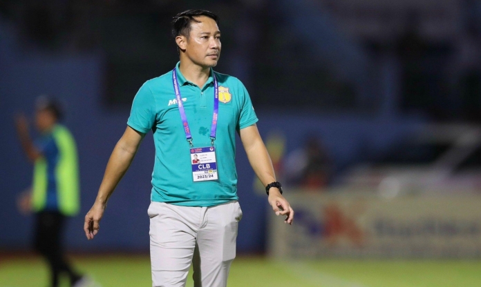 Rộ thông tin HLV Vũ Hồng Việt chia tay ĐKVĐ Nam Định