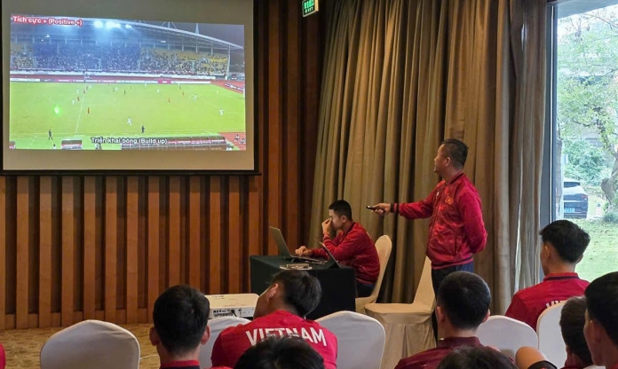 HLV Đinh Hồng Vinh ra chỉ thị cho U22 Việt Nam trước trận gặp Uzbekistan