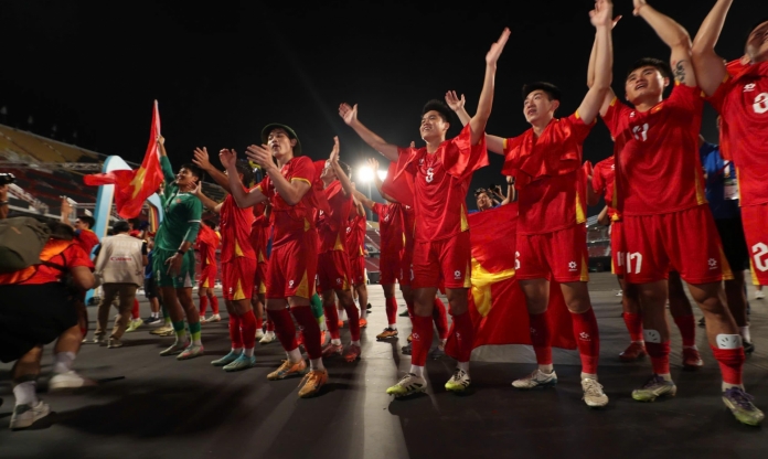 Bóng đá Việt Nam giành cú đúp HCV SEA Games lịch sử trong 1 ngày