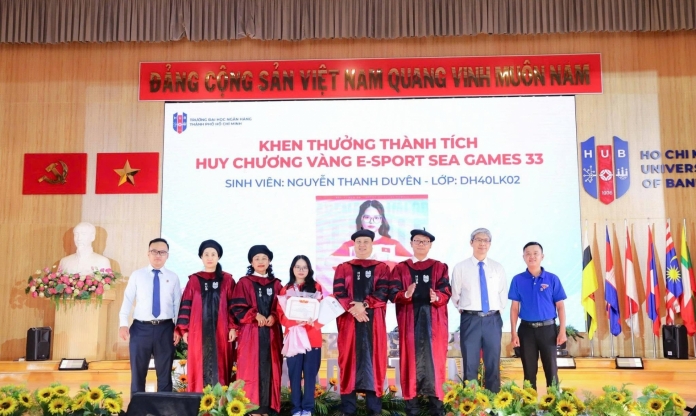 Giành HCV SEA Games, nữ sinh đại học Việt Nam nhận thưởng khủng