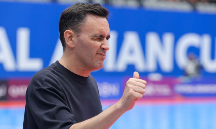 HLV ĐT Indonesia bùng nổ cảm xúc sau trận thắng 5-3 Nhật Bản, vào chung kết châu Á