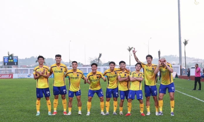 Vòng 10 Giải hạng Nhất 2025/26: Nghẹt thở cuộc đua vô địch