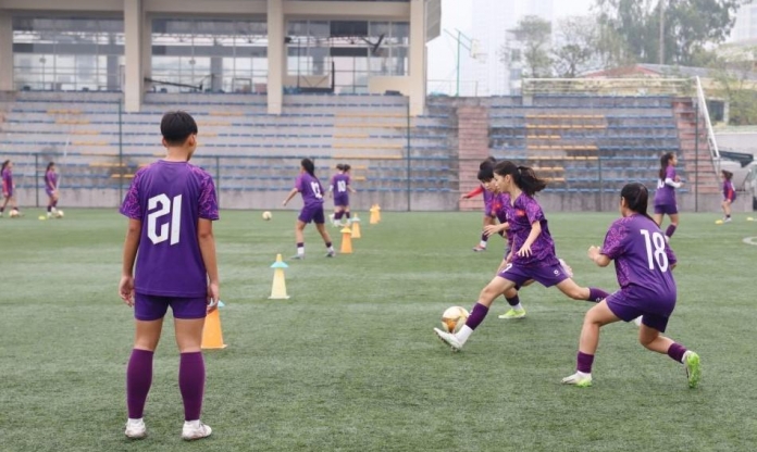 Hàng loạt cầu thủ trẻ Việt Nam lên đường sang Úc thi đấu