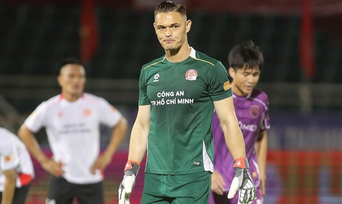 Lý do HLV Kim Sang Sik loại thủ môn Việt kiều khỏi ĐT Việt Nam