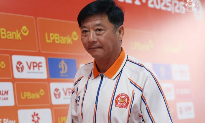 HLV Huỳnh Đức: 'Đừng mãi nhắc đến phong độ của Tiến Linh nữa'