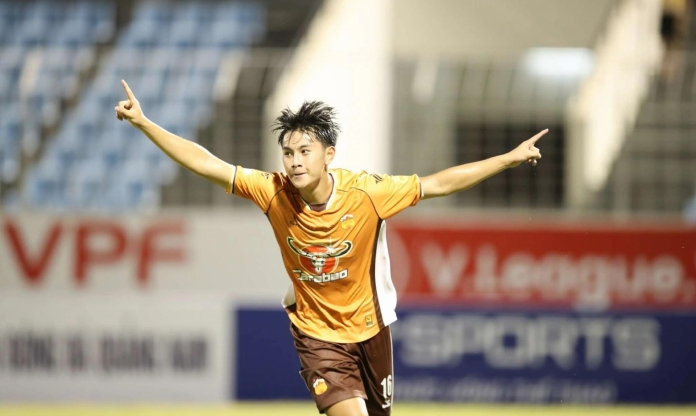 'Thần đồng' HAGL, trụ cột Nam Định bị treo giò ở vòng 17 V-League