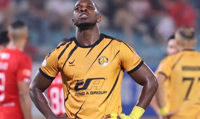 HLV Thanh Hoá mong Rimario bình tĩnh lại sau khi dừng tập luyện