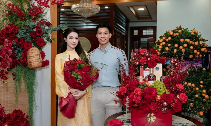Hậu vệ Vũ Văn Thanh kết hôn trong tháng 6