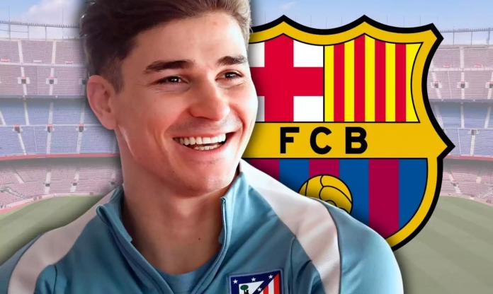 Julian Alvarez muốn rời Atletico, PSG bị Barca 'hớt tay trên'?
