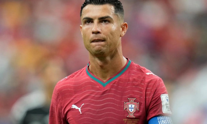 Phản ứng của thế giới bóng đá sau màn trình diễn đáng quên của Ronaldo