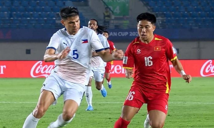 Cầu thủ Philippines được VAR 'giải oan' ngay trước mắt ĐT Việt Nam?