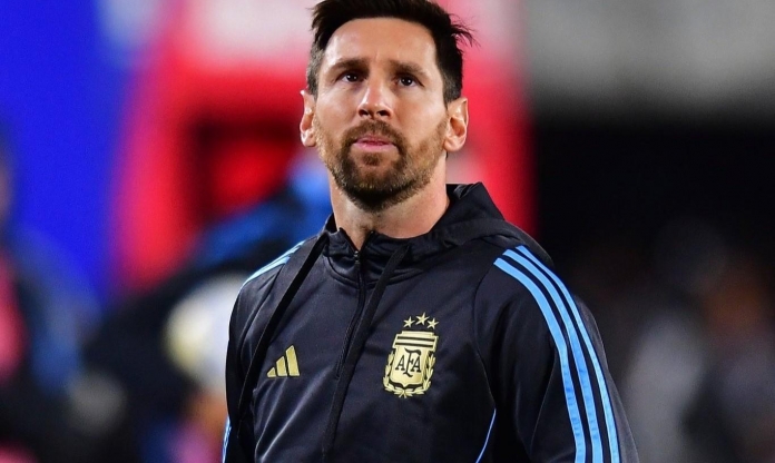 Lionel Messi đã khóc