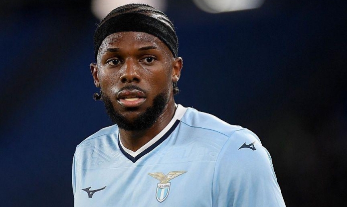 Mắc sai lầm chí mạng, cựu sao Arsenal bị chê 'kém thông minh'