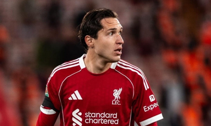 Tận dụng luật mới của UEFA, Liverpool sáng cửa đăng ký Chiesa dự C1