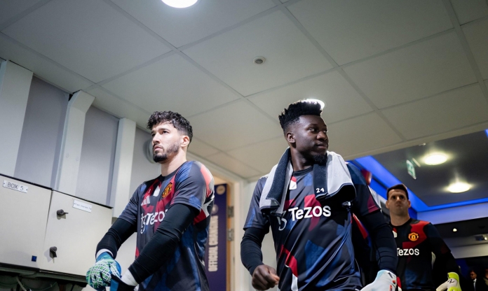 MU sắp tống khứ thủ môn nhận 150 bàn thua sau 100 trận