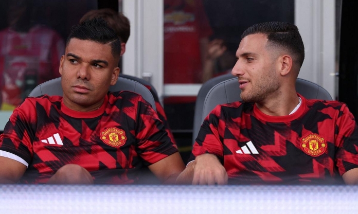 MU nhận tin cực buồn từ tiền vệ đã đẩy Casemiro lên ghế dự bị