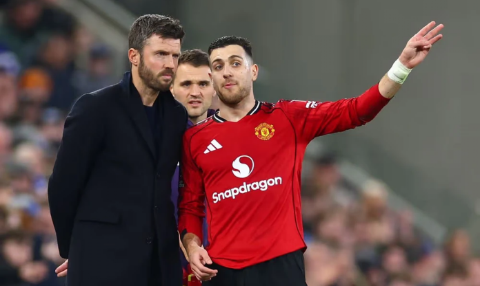 Tin chuyển nhượng 2/4: MU nhắm tiền đạo khét tiếng, đón hậu vệ Barca về Old Trafford