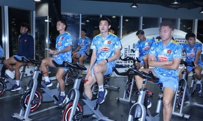 HLV Kim Sang Sik phải loại 1 cầu thủ U23 Việt Nam