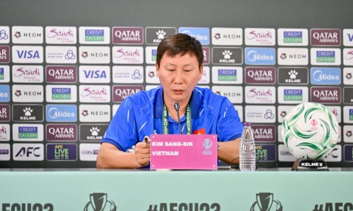 HLV Kim Sang Sik nối dài thành tích 'điên rồ' cùng U23 Việt Nam