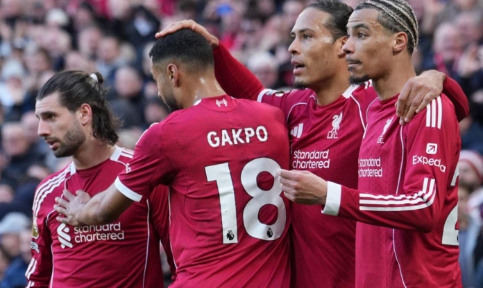 Liverpool lập kỷ lục lạ, thách thức Arsenal ở 'vũ khí' bóng chết
