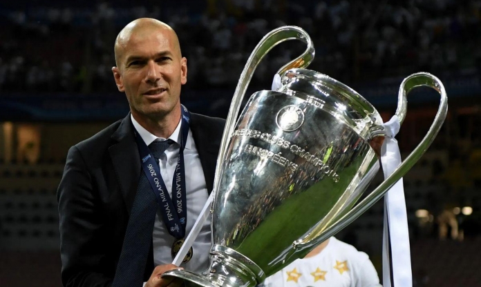 Zidane tiết lộ dàn sao Real Madrid bỏ tập chỉ để ngắm một 'quái kiệt'