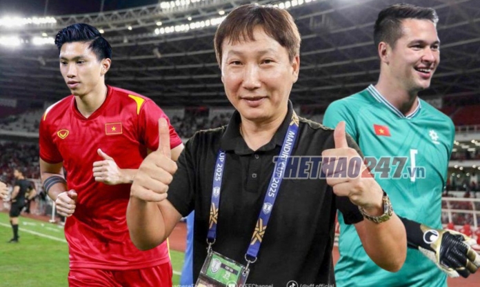 HLV Kim Sang-sik gọi loạt 'gã khổng lồ' lên ĐT Việt Nam đấu Malaysia