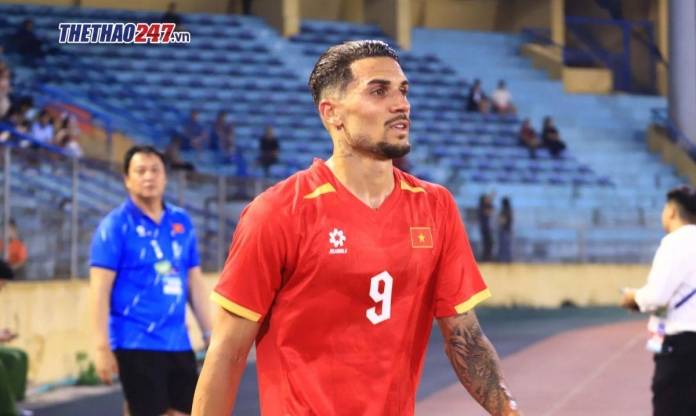 Hoàng Hên tỏa sáng đầy ấn tượng ngày ra mắt ĐT Việt Nam