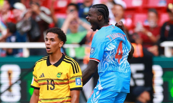 Cựu sao MU rực sáng, đưa đội nhà thẳng tới World Cup 2026