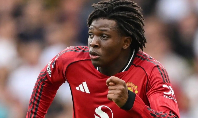 Giải phóng Dorgu, MU quyết tiếp sức bằng 'máy chạy' hàng đầu châu Âu