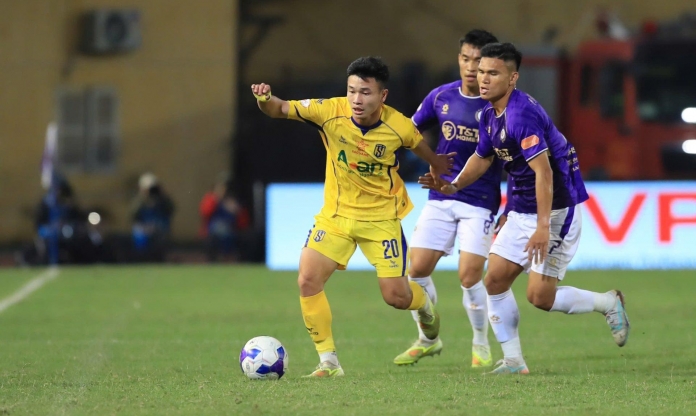 Chưa hết mùa, 1 đội V.League đối mặt nguy cơ tan rã lực lượng