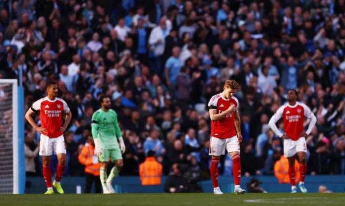 CĐV Arsenal đòi bán một ngôi sao sau trận thua Man City
