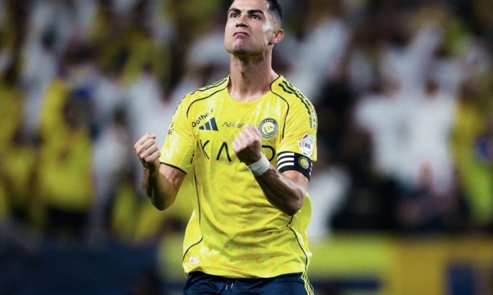 Cristiano Ronaldo gây sốt khi sắp vô địch Saudi Pro League