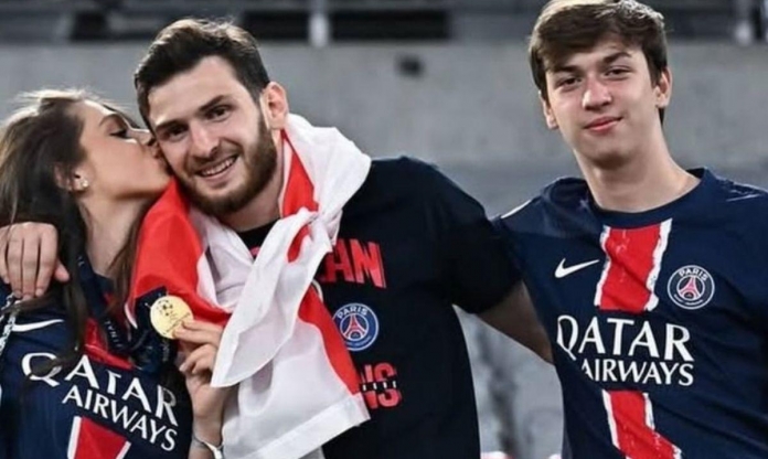 Bayern thử việc Kvaratskhelia trước ngày bị loại khỏi Champions League