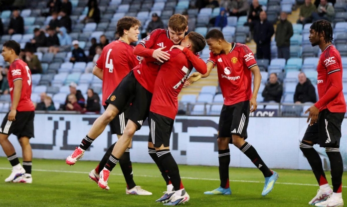 Đánh bại Man City ở derby 7 bàn, MU hiên ngang vào chung kết