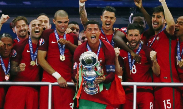CHÍNH THỨC: 'Chiến binh' vô địch EURO 2016 cùng Ronaldo giải nghệ