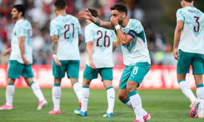ĐT Bồ Đào Nha khởi động World Cup bằng chiến thắng đầy sóng gió
