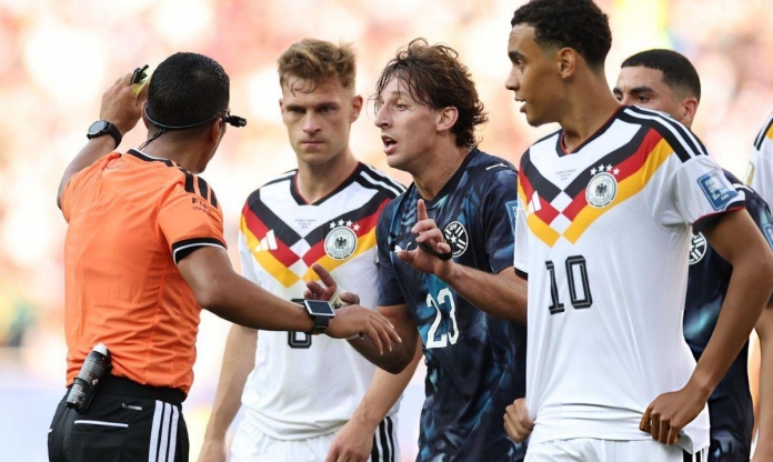 FIFA phạt Paraguay sau khi loại Đức khỏi World Cup