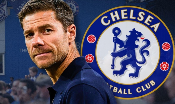 XONG! Xabi Alonso chia tay 'máy chạy' người Anh ở Chelsea