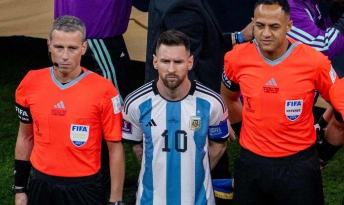FIFA báo tin vui về trọng tài cho Argentina trước đại chiến ĐT Anh
