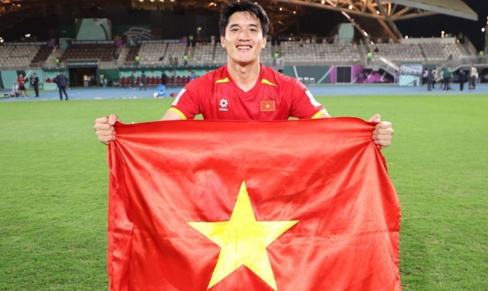 Tân binh ĐT Việt Nam chia sẻ thật lòng khi cạnh tranh với Xuân Son ở AFF Cup