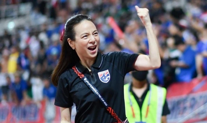 Madam Pang ra tay, ĐT Thái Lan nhận tin cực vui trước bán kết AFF Cup
