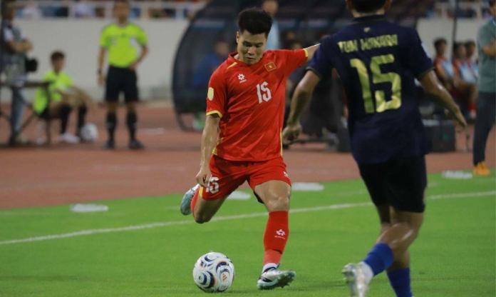 'Máy tạt' số 1 ĐT Việt Nam tuyên bố đầy tự tin trước ngày sang Malaysia