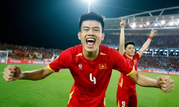 Vừa vô địch AFF Cup, trung vệ cao nhất ĐT Việt Nam sắp đá VL châu Á