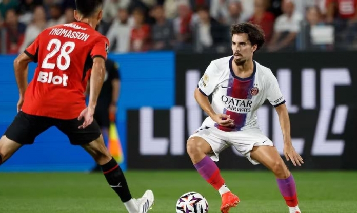 Vitinha tạo dấu ấn, PSG thoát thua ngoạn mục trong thời gian bù giờ