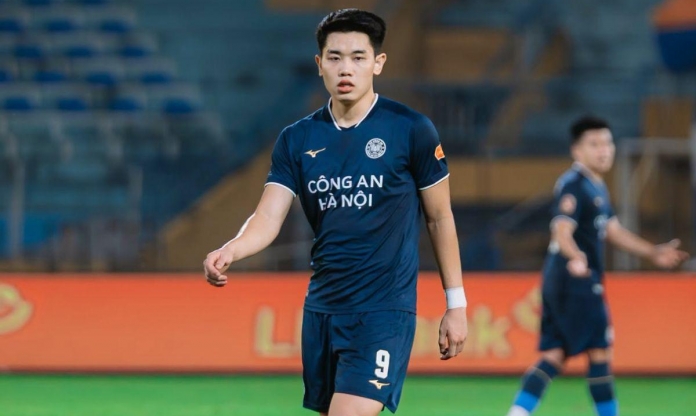 Đình Bắc đến Nhật Bản nhưng không cùng U23 Việt Nam dự ASIAD