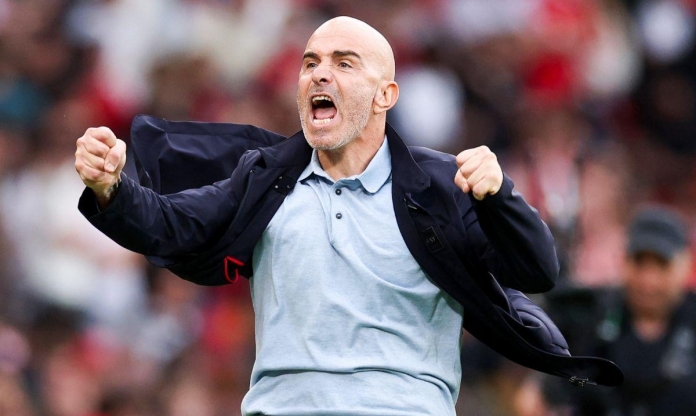 HLV Man City chỉ thẳng ngôi sao MU xứng đáng nhận thẻ đỏ ở derby
